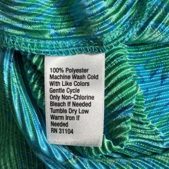 Kim Rogers Blouse - Picture 4 of 5